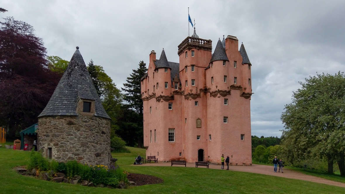Zamek Craigievar W Szkocji Jak Z Bajki O Kopciuszku Przewodnik